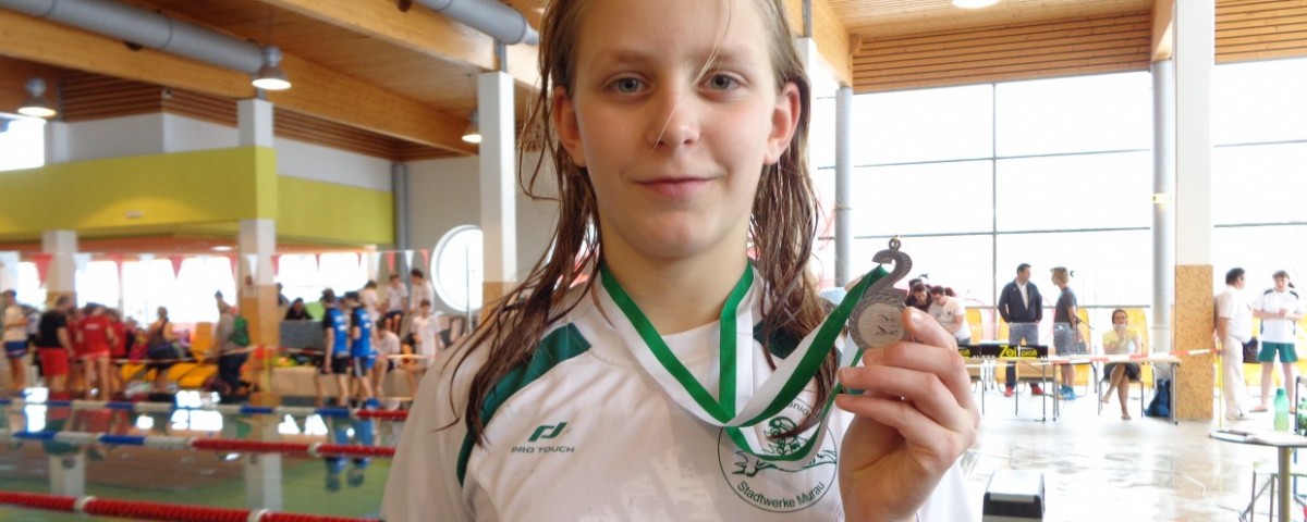 Grasser Marie mit der Silbermedaille